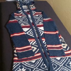 T/O Navy Blue & Red Hooded Long Knit Sweater Girls Size S (7)